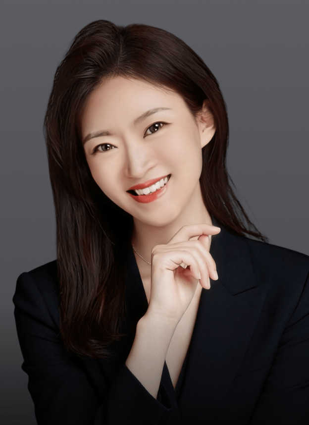 何婧 - 西部中心总经理